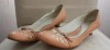 SZ 5UK/ 38 Peach Brox Kitten Heels 