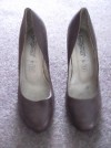 NEW LOOK Brown Tan Size 5 heels! 