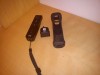 MANDO WII ORIGINAL CON MOTION PLUS INCLUIDO Y FUNDA. EN COLOR NEGRO.