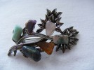 Vintage White Metal Agate Quartz Pebble Flower Brooch 