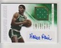  2012 13 Panini Intrigue Jersey Auto Autograph Card Robert Parish 01 25 